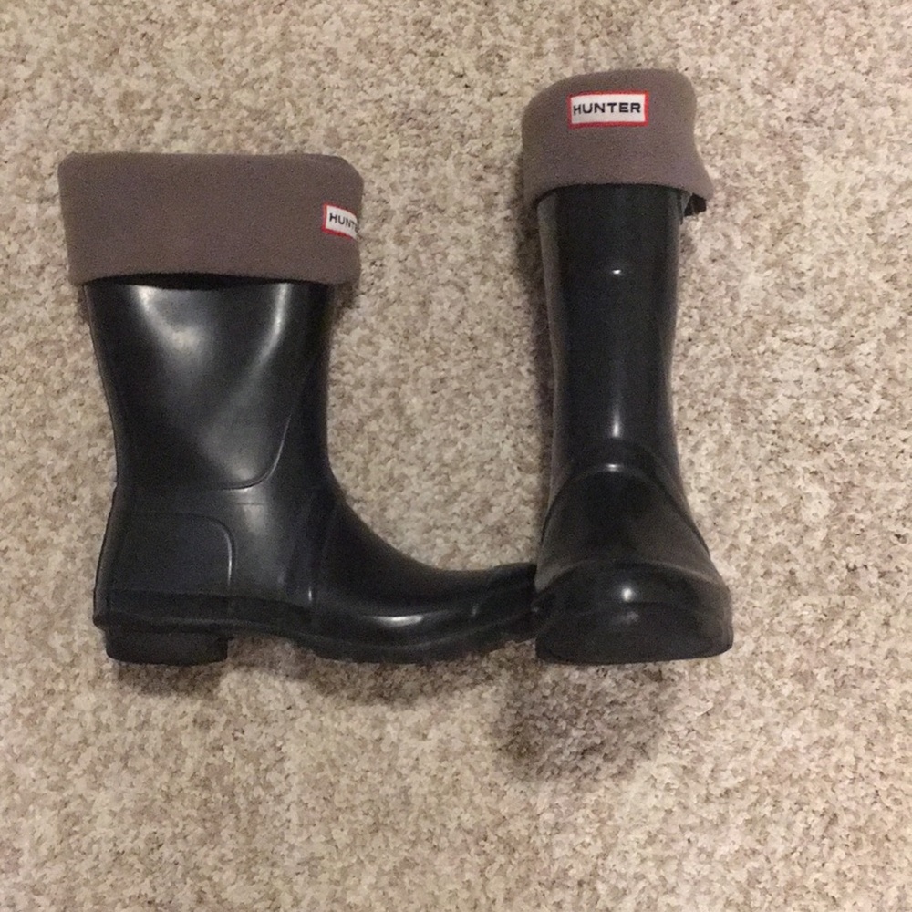 Hunters rain-boots with socks